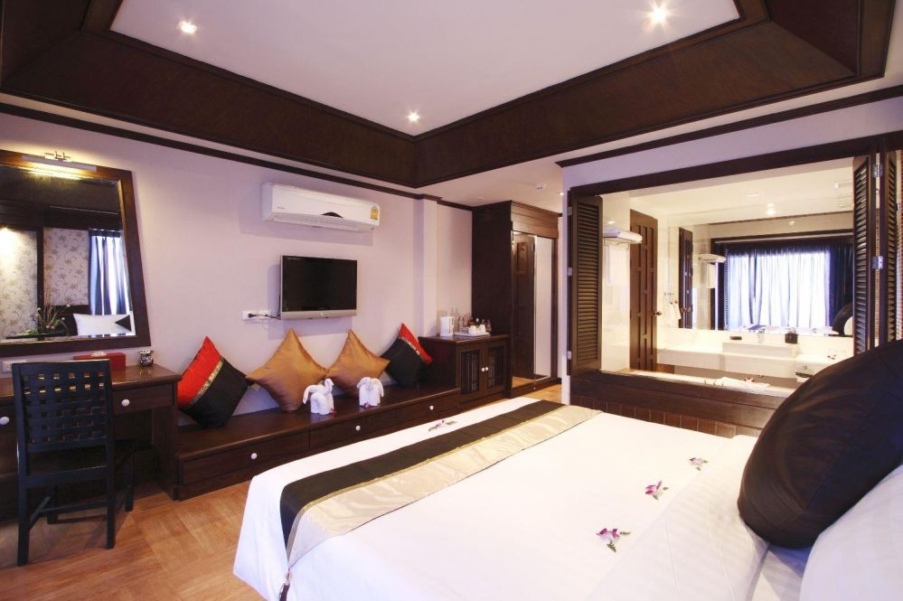 Victory patong. Отель Патонг Хэритэйджь. Clever Hotel Patong. Q Victory Patong 3*. Ashlee Hub Hotel Patong 3*.