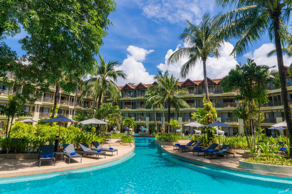 Phuket emerald beach resort. Тайланд отель Марриотт. Марриотт Пхукет Резорт. Phuket Marriott Resort & Spa 5*. Marriott Phuket Merlin Beach.