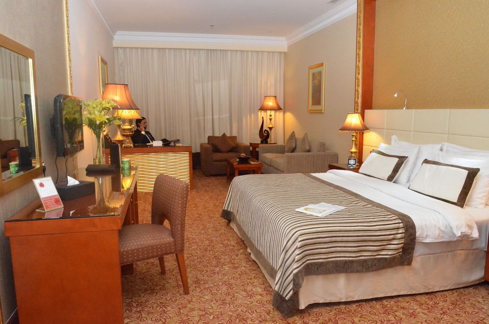 Grand Excelsior Hotel al Barsha 4. Каир отель Эксельсиор номер Люкс. Rose Park al Barsha 4*. Duke Queen Room Excelsior Hotel.