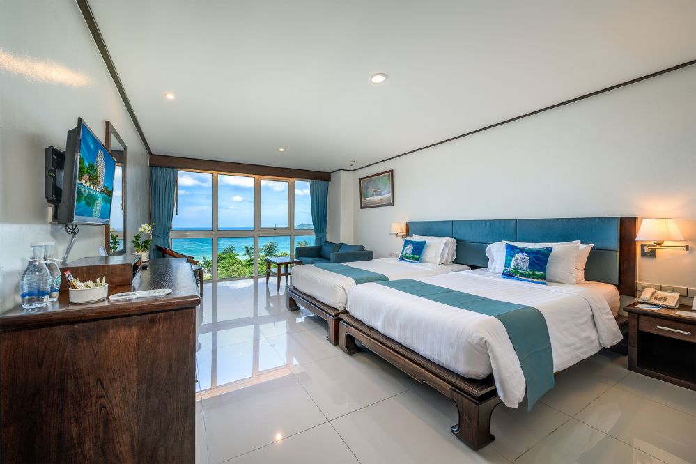 Andaman beach suites. Andaman Beach Suites 4*. Андаман Бич Сьютс Пхукет. Andaman Beach Suites 4*, Таиланд, Патонг. Андаман 5 звезд Пхукет отель.