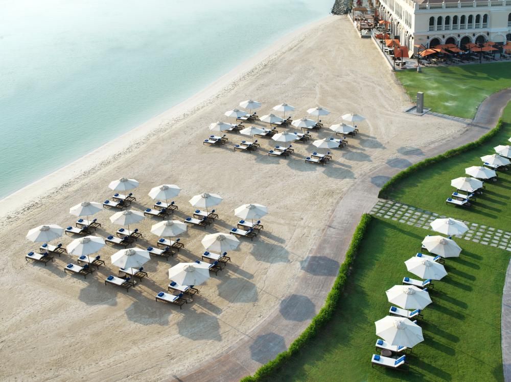 Отели Абу-Даби с собственным пляжем 5. Ritz Abu Dhabi. The Ritz-Carlton Abu Dhabi, Grand canal. Ritz Carlton Abu Dhabi.